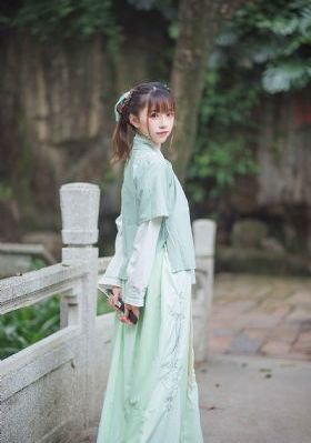 动漫美女被到高潮_字幕高清版在线观看