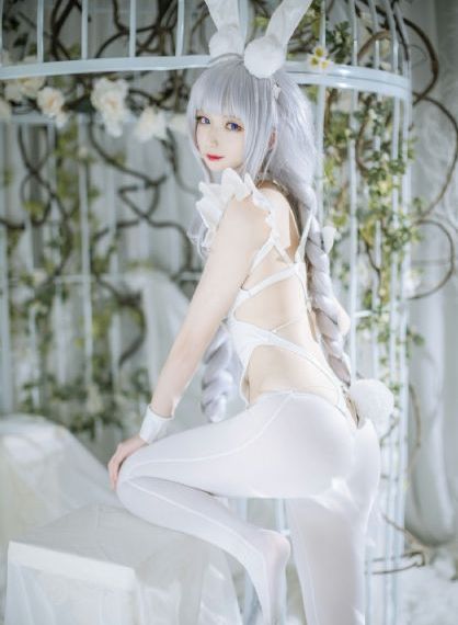 丰满少妇被啪啪到高潮_90集免费观看